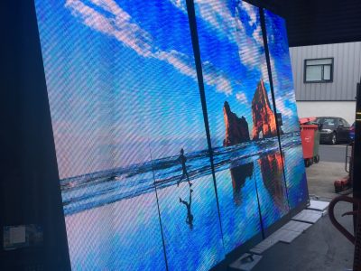 P6 Large LED video wall